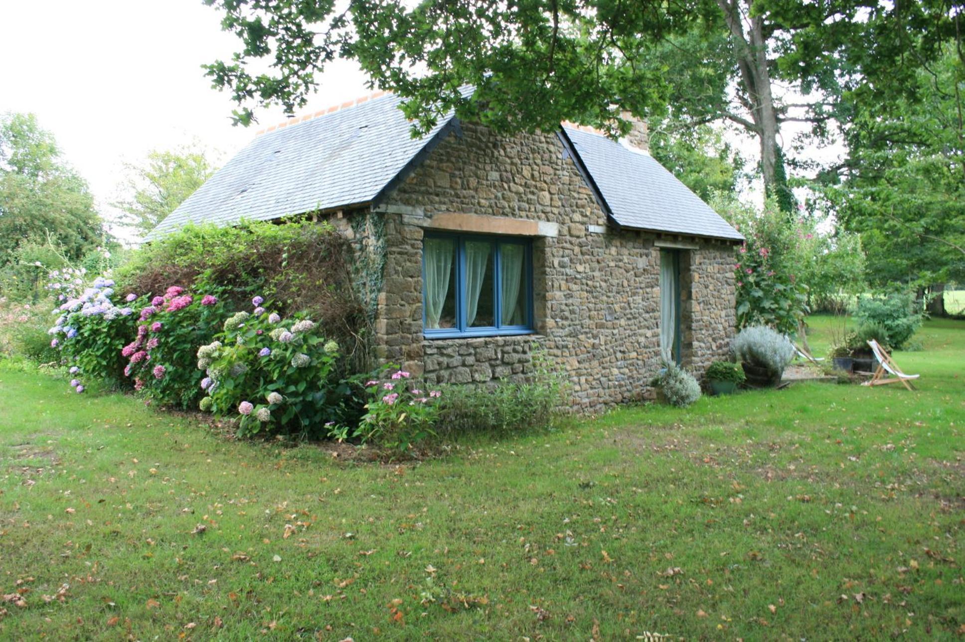 Au Pont Ricoul Bed & Breakfast Saint-Pierre-de-Plesguen Bagian luar foto