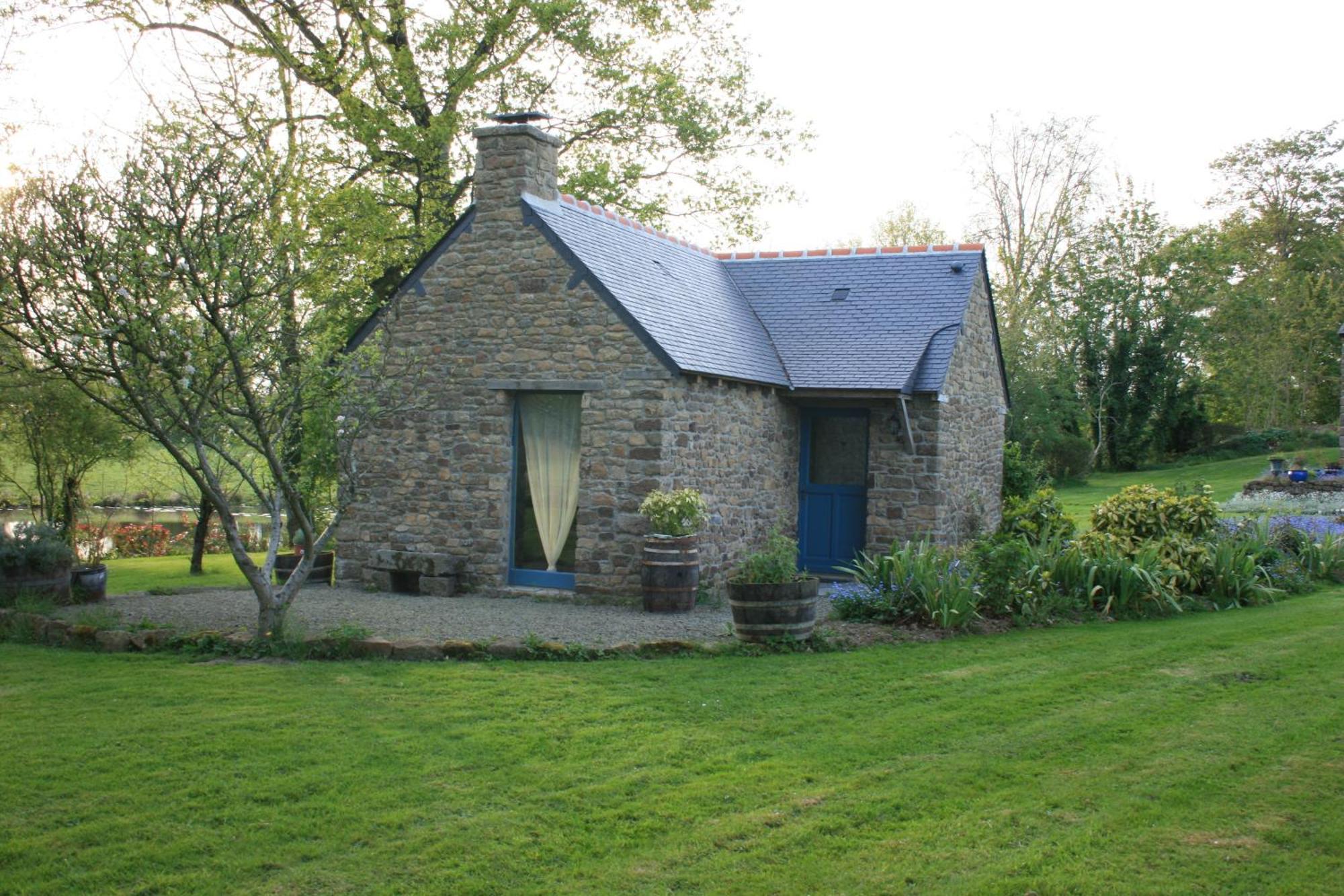 Au Pont Ricoul Bed & Breakfast Saint-Pierre-de-Plesguen Bagian luar foto