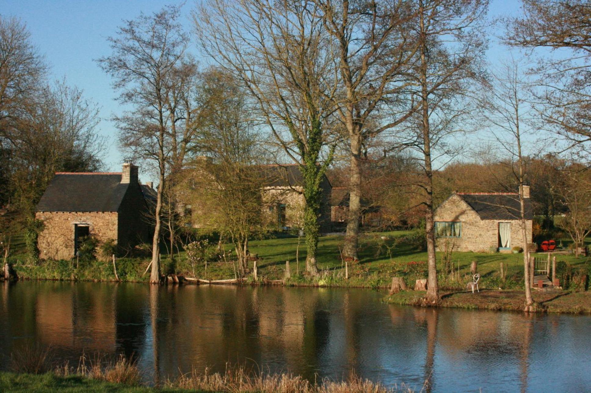 Au Pont Ricoul Bed & Breakfast Saint-Pierre-de-Plesguen Bagian luar foto