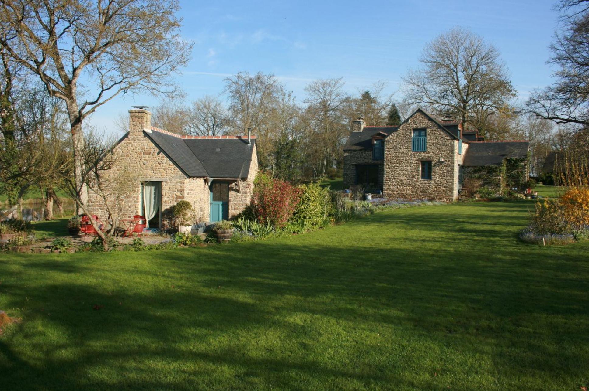 Au Pont Ricoul Bed & Breakfast Saint-Pierre-de-Plesguen Bagian luar foto