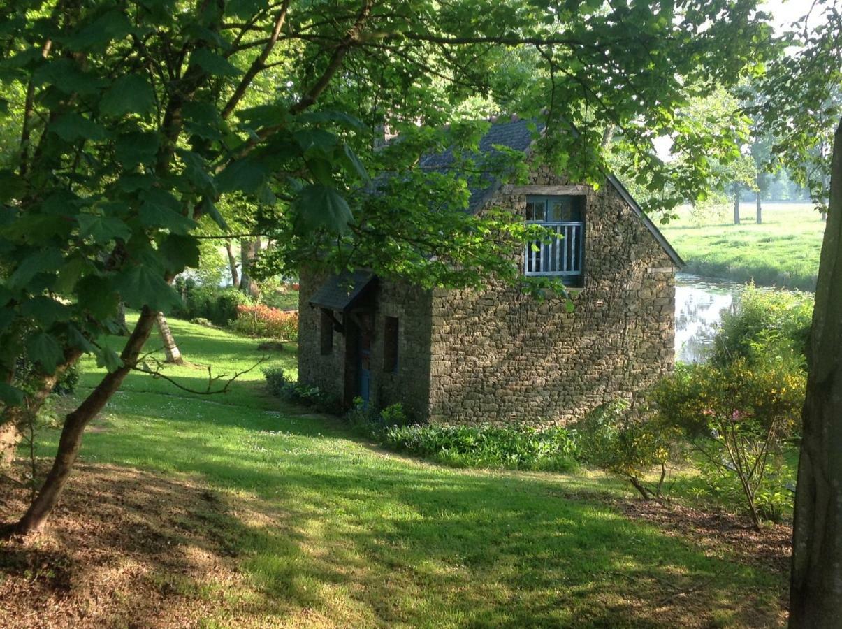 Au Pont Ricoul Bed & Breakfast Saint-Pierre-de-Plesguen Bagian luar foto